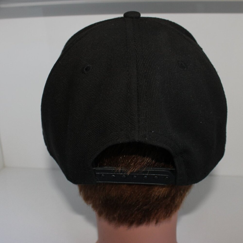 New Era 100% Polyester Black TA/FB Baseball Cap Hat One Size Adjustable Snapback - Picture 3 of 9